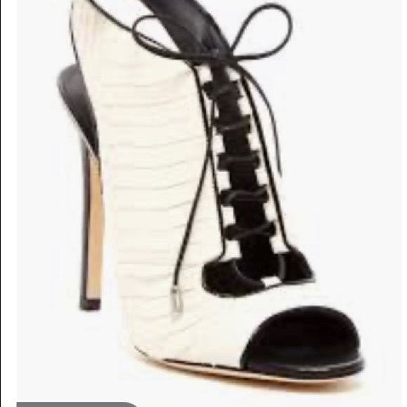 !NEW! Brian Atwood “Lodosa” white black sandals - Picture 2 of 7